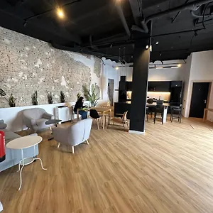 Hostel Sweet, Seville