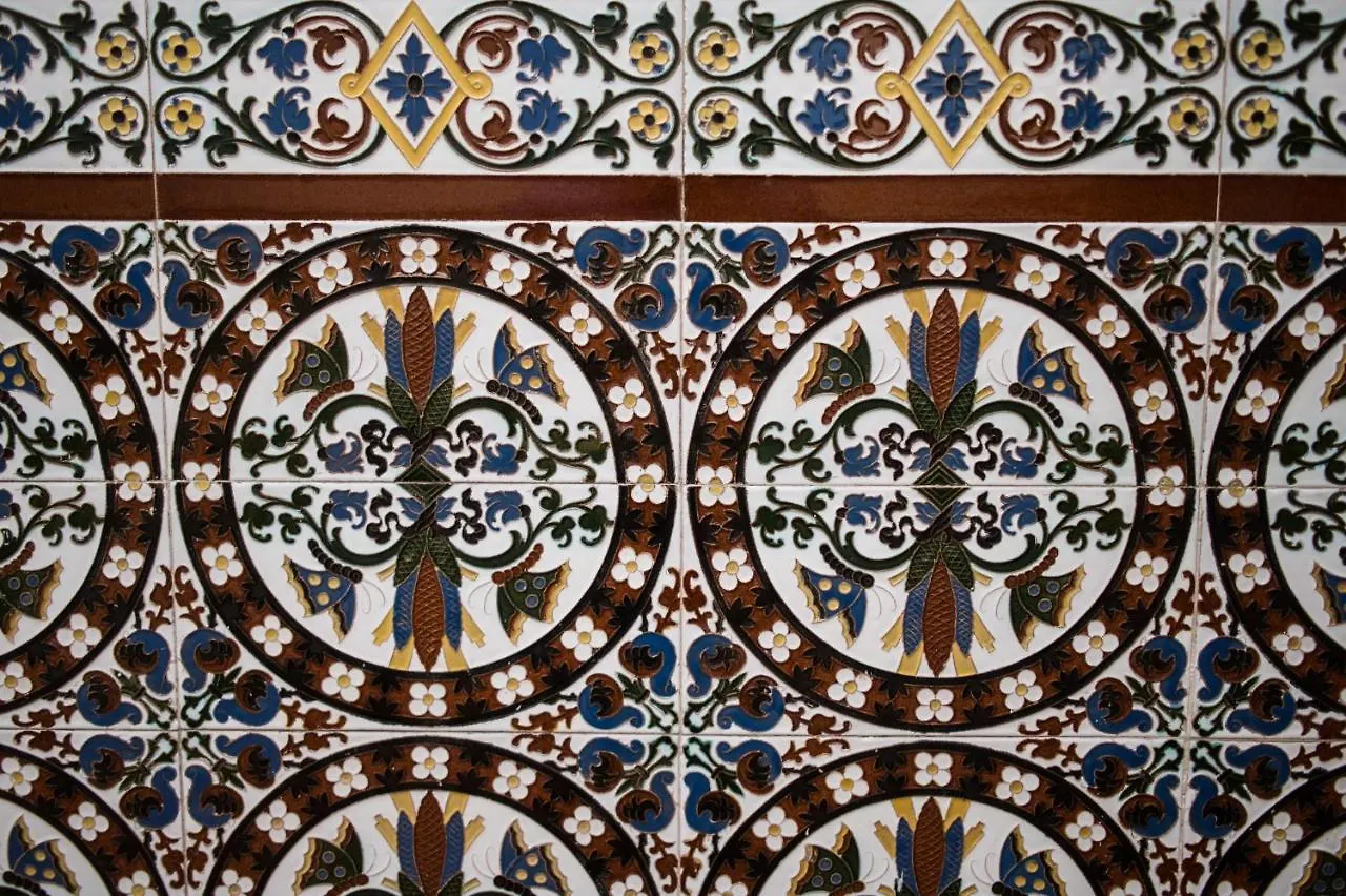 Le Petit Palue Sevilla Seville