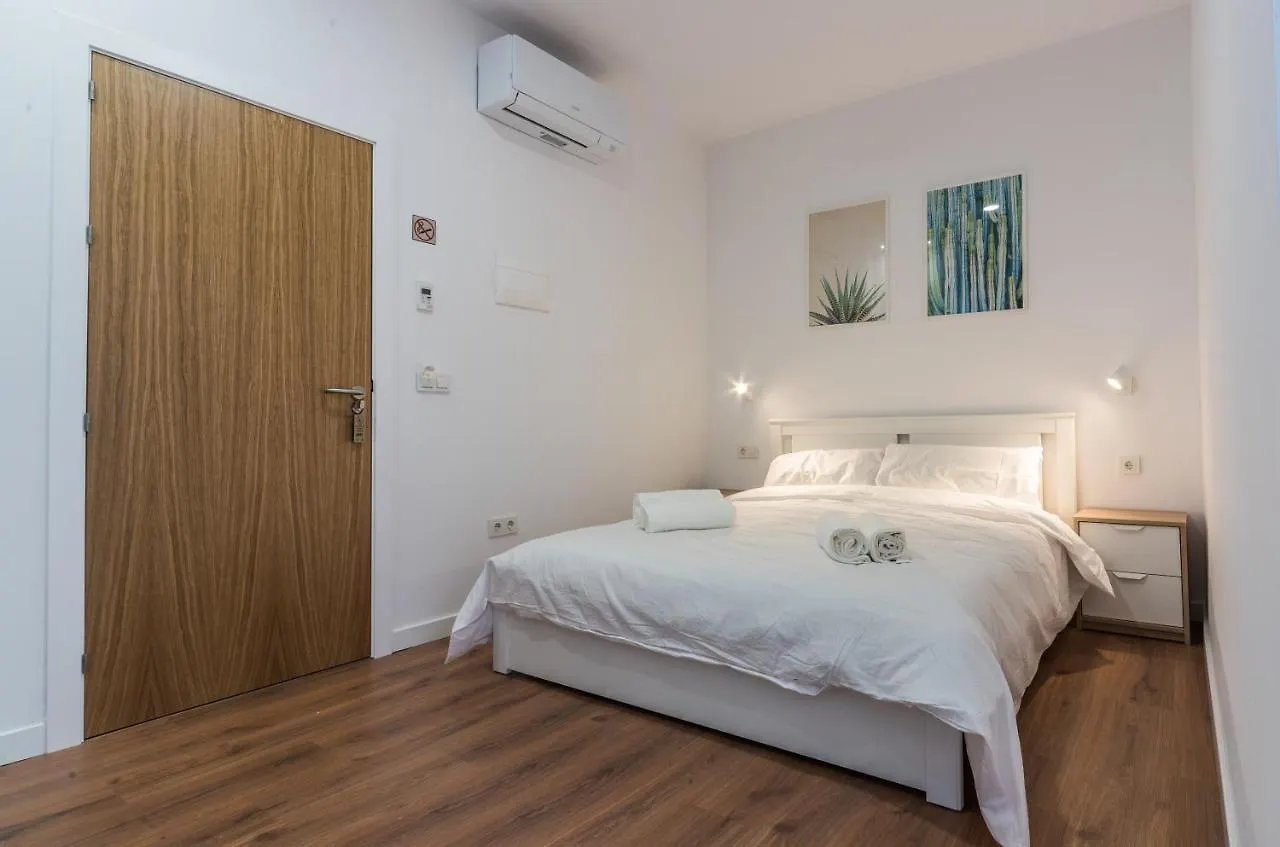 Guest house Le Petit Palue Sevilla